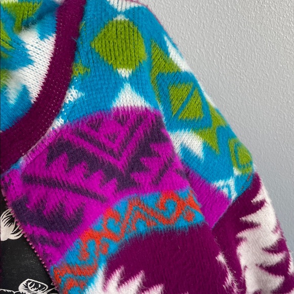 Yari Artesanias beautiful colorful 100 wool zip up hoodie. - Picture 5 of 11